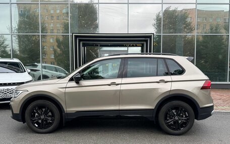 Volkswagen Tiguan II, 2021 год, 3 399 000 рублей, 4 фотография