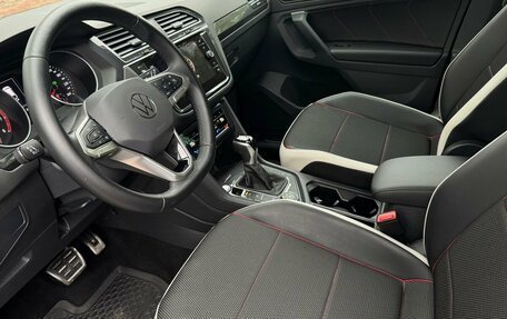 Volkswagen Tiguan II, 2021 год, 3 399 000 рублей, 13 фотография