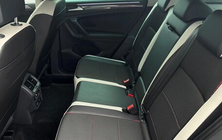 Volkswagen Tiguan II, 2021 год, 3 399 000 рублей, 16 фотография