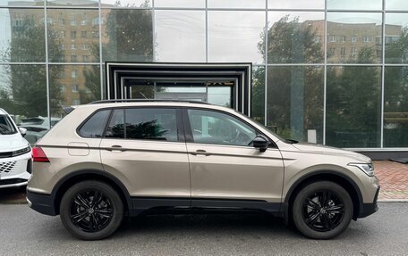 Volkswagen Tiguan II, 2021 год, 3 399 000 рублей, 9 фотография