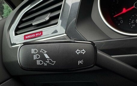 Volkswagen Tiguan II, 2021 год, 3 399 000 рублей, 23 фотография