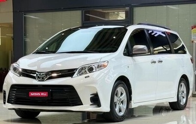 Toyota Sienna, 2021 год, 3 300 000 рублей, 1 фотография