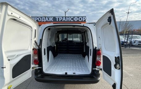 Peugeot Partner II рестайлинг 2, 2021 год, 1 700 000 рублей, 17 фотография