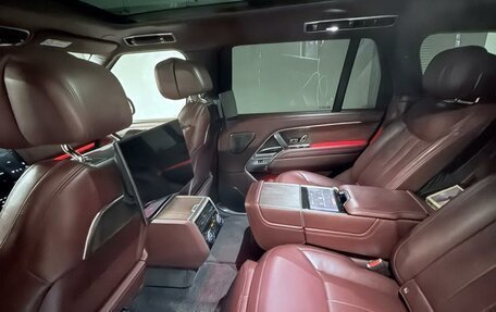 Land Rover Range Rover IV рестайлинг, 2023 год, 25 000 000 рублей, 8 фотография