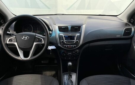 Hyundai Solaris II рестайлинг, 2015 год, 1 000 000 рублей, 16 фотография