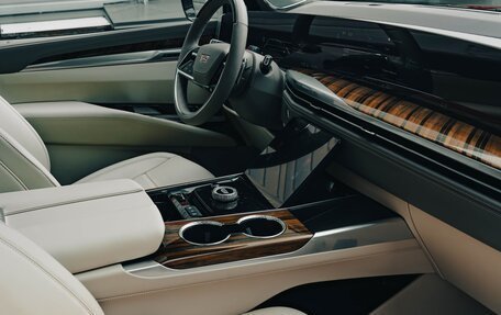 Cadillac Escalade V, 2025 год, 18 990 000 рублей, 10 фотография