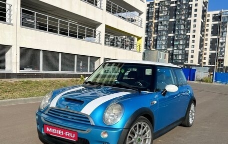 MINI Hatch, 2004 год, 1 090 000 рублей, 21 фотография