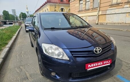 Toyota Auris II, 2010 год, 750 000 рублей, 11 фотография