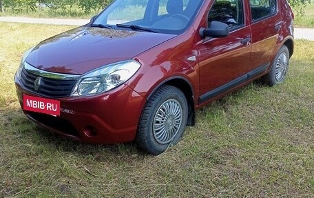 Renault Sandero I, 2011 год, 395 000 рублей, 2 фотография