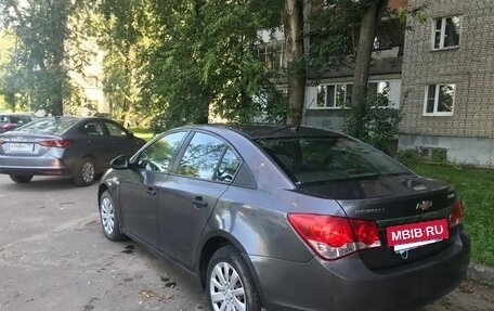 Chevrolet Cruze II, 2011 год, 660 000 рублей, 3 фотография