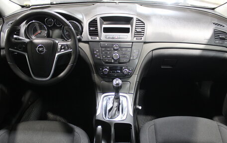 Opel Insignia II рестайлинг, 2010 год, 775 000 рублей, 9 фотография