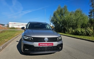 Volkswagen Tiguan II, 2018 год, 2 800 000 рублей, 1 фотография