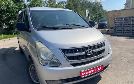 Hyundai Grand Starex Grand Starex I рестайлинг 2, 2010 год, 890 000 рублей, 2 фотография