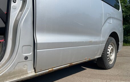 Hyundai Grand Starex Grand Starex I рестайлинг 2, 2010 год, 890 000 рублей, 8 фотография
