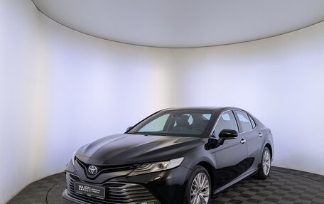 Toyota Camry, 2020 год, 2 890 000 рублей, 1 фотография