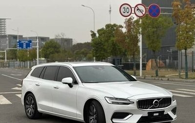 Volvo V60 II, 2021 год, 2 300 006 рублей, 1 фотография