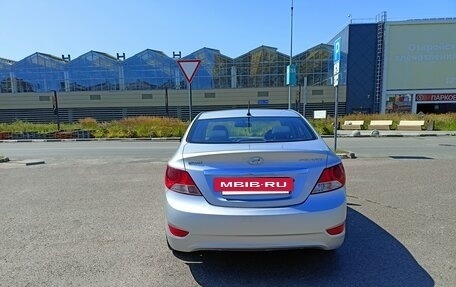 Hyundai Solaris II рестайлинг, 2011 год, 680 000 рублей, 4 фотография