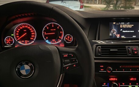 BMW 5 серия, 2016 год, 1 530 000 рублей, 14 фотография