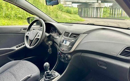 Hyundai Solaris II рестайлинг, 2015 год, 945 000 рублей, 7 фотография