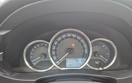 Toyota Corolla, 2013 год, 1 290 000 рублей, 28 фотография
