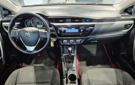 Toyota Corolla, 2013 год, 1 290 000 рублей, 24 фотография
