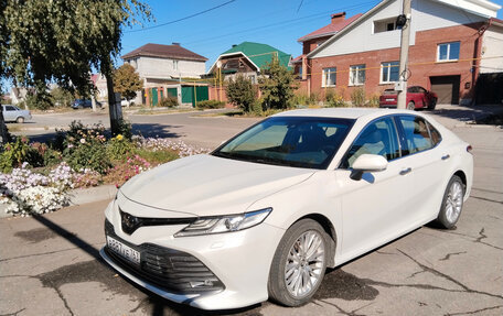 Toyota Camry, 2019 год, 4 000 000 рублей, 6 фотография
