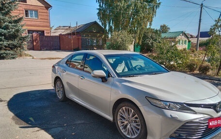 Toyota Camry, 2019 год, 4 000 000 рублей, 2 фотография