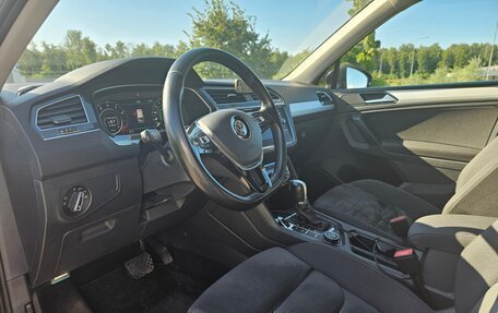 Volkswagen Tiguan II, 2018 год, 2 800 000 рублей, 7 фотография