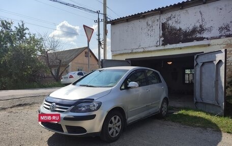 Volkswagen Golf Plus I, 2007 год, 389 000 рублей, 2 фотография