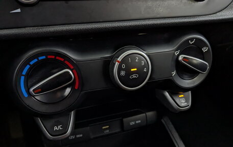 KIA Rio IV, 2021 год, 1 245 000 рублей, 26 фотография