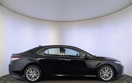 Toyota Camry, 2020 год, 2 890 000 рублей, 4 фотография