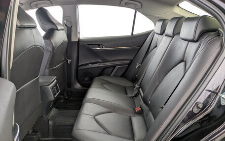 Toyota Camry, 2020 год, 2 890 000 рублей, 10 фотография