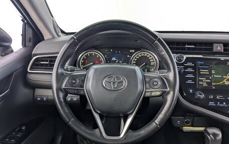 Toyota Camry, 2020 год, 2 890 000 рублей, 27 фотография