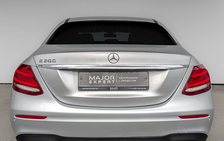 Mercedes-Benz E-Класс, 2020 год, 3 800 000 рублей, 6 фотография