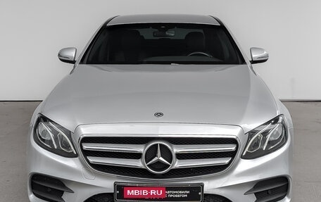 Mercedes-Benz E-Класс, 2020 год, 3 800 000 рублей, 2 фотография