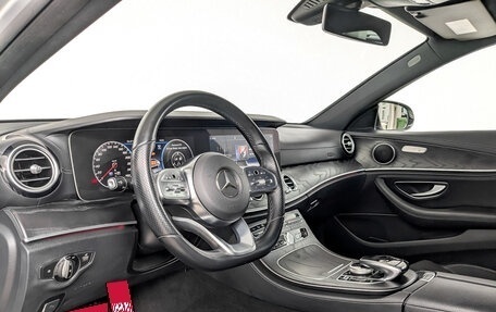 Mercedes-Benz E-Класс, 2020 год, 3 800 000 рублей, 15 фотография