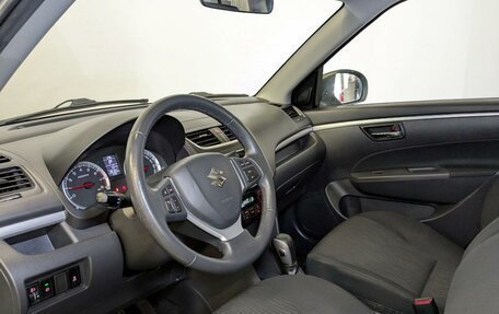 Suzuki Swift IV, 2011 год, 800 000 рублей, 16 фотография