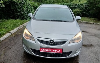 Opel Astra J, 2012 год, 880 000 рублей, 1 фотография