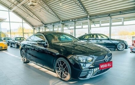 Mercedes-Benz E-Класс, 2021 год, 5 250 000 рублей, 5 фотография
