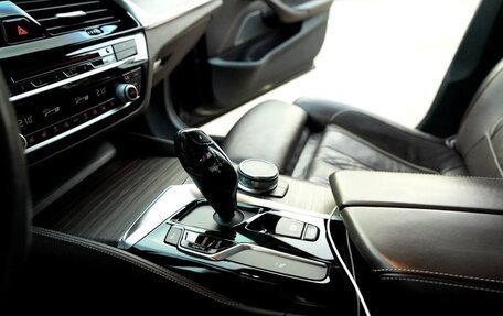 BMW 5 серия, 2018 год, 3 150 000 рублей, 15 фотография