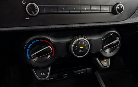 KIA Rio IV, 2021 год, 1 245 000 рублей, 26 фотография