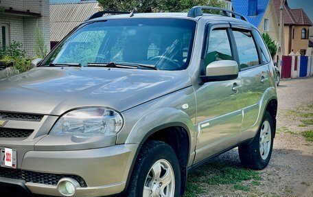 Chevrolet Niva I рестайлинг, 2012 год, 455 000 рублей, 3 фотография