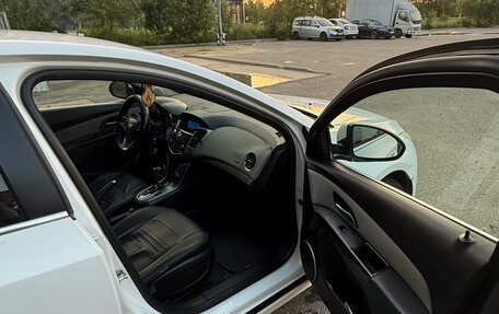 Chevrolet Cruze II, 2011 год, 770 000 рублей, 8 фотография