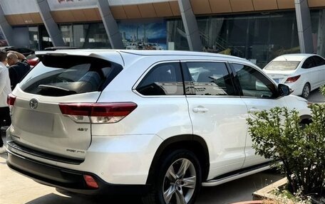 Toyota Highlander III, 2021 год, 2 900 000 рублей, 6 фотография