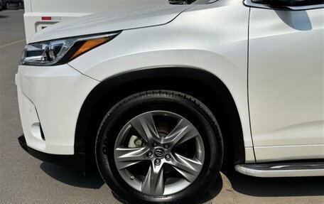 Toyota Highlander III, 2021 год, 2 900 000 рублей, 8 фотография