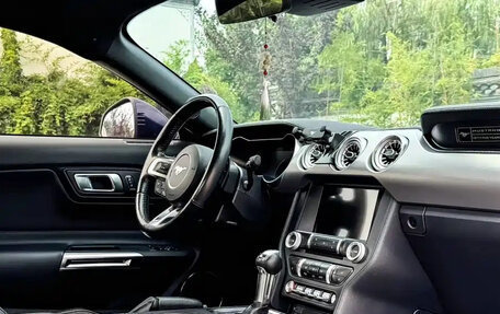 Ford Mustang VI рестайлинг, 2020 год, 3 100 000 рублей, 9 фотография