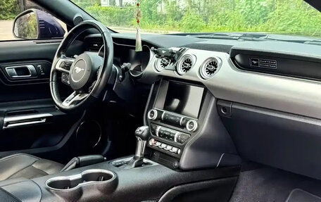 Ford Mustang VI рестайлинг, 2020 год, 3 100 000 рублей, 8 фотография