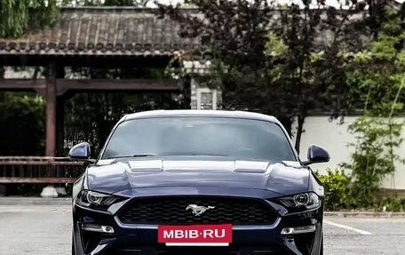 Ford Mustang VI рестайлинг, 2020 год, 3 100 000 рублей, 2 фотография