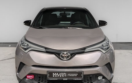 Toyota C-HR I рестайлинг, 2019 год, 2 200 000 рублей, 2 фотография