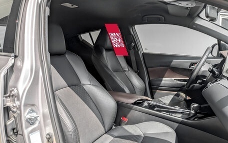 Toyota C-HR I рестайлинг, 2019 год, 2 200 000 рублей, 22 фотография